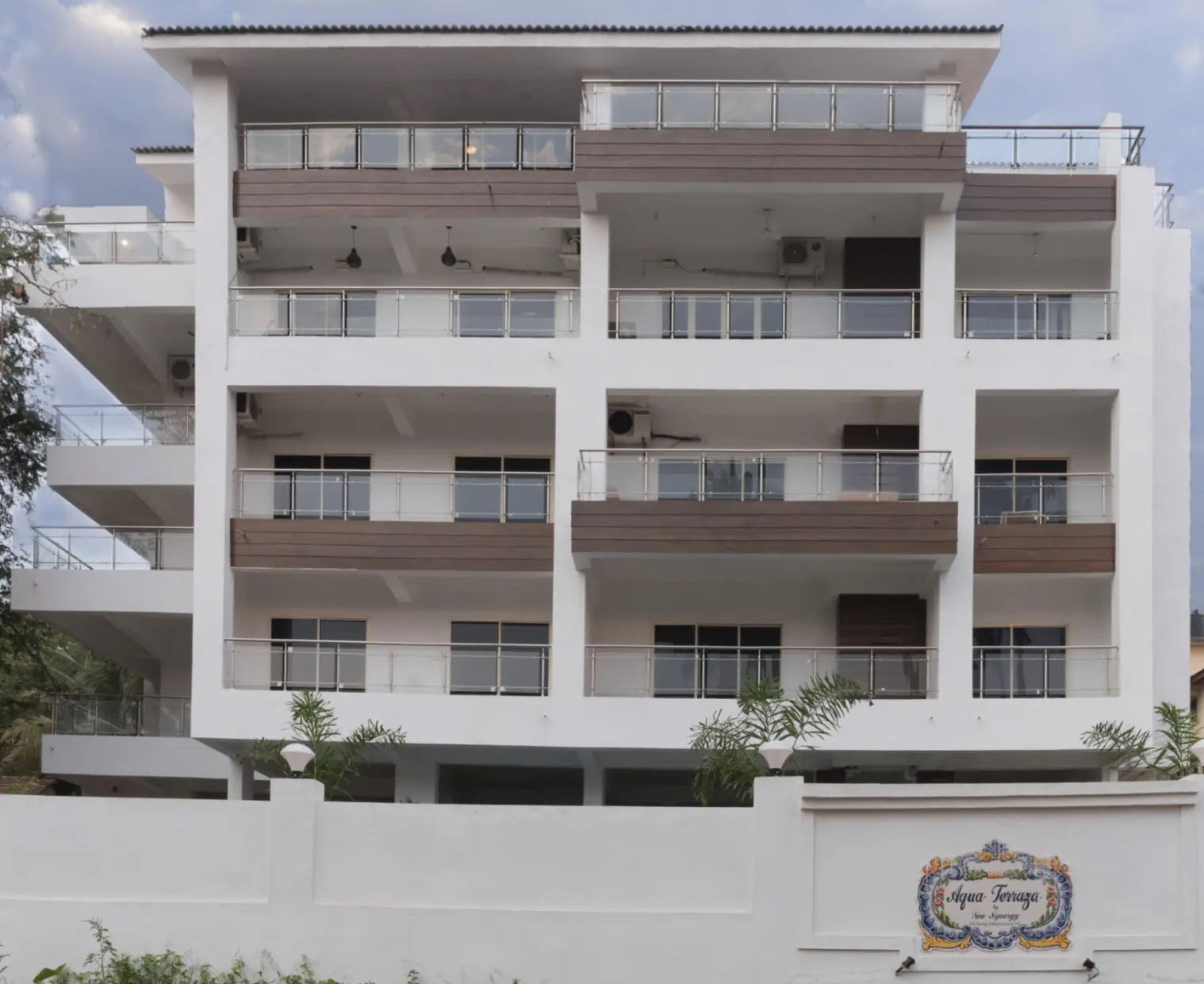 Aqua Terraza, Reis Magos — exterior facade with the Aqua Terraza plaque